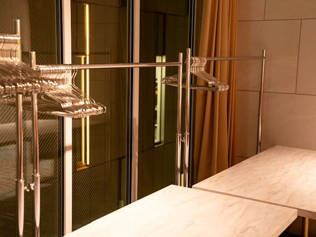 ハンガーラック|グレイドパーク新宿駅前