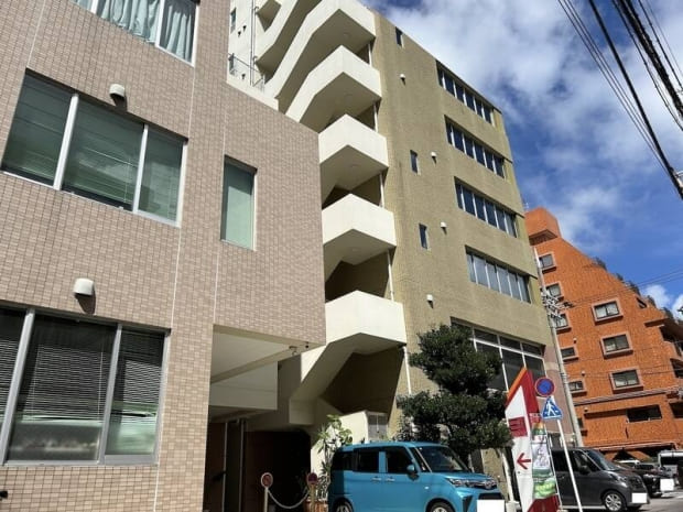 みんなの貸会議室　那覇東町店別館