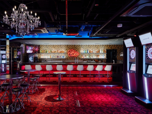 店内画像|ダイニングダーツバーBee秋葉原店