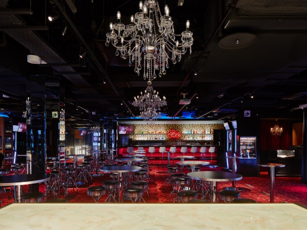 店内画像|ダイニングダーツバーBee秋葉原店