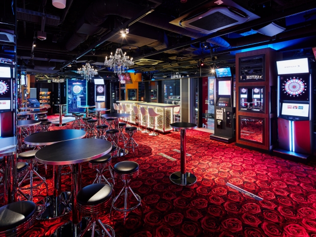 店内画像|ダイニングダーツバーBee秋葉原店