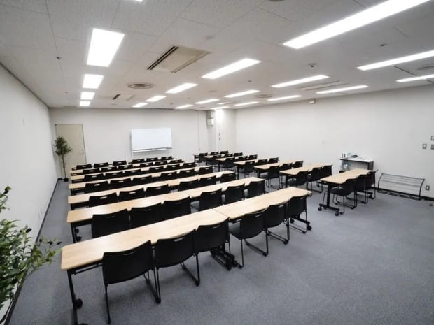 豊橋駅前ビル　カルミア