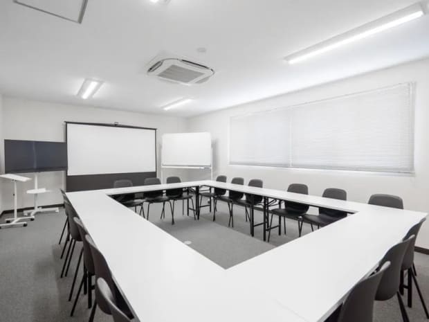 ロの字形式|COCO会議室 新大阪2号店