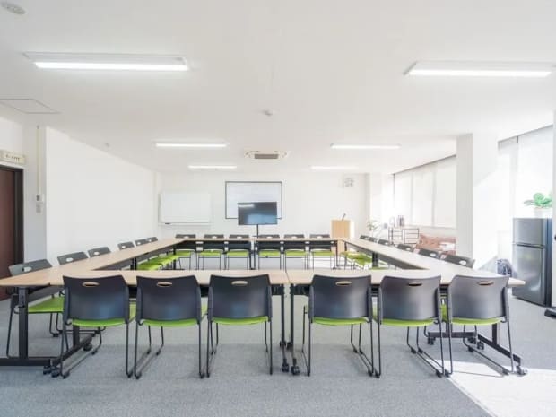 ロの字レイアウト|Brain会議室