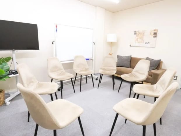 交流会にもおすすめ|COCO会議室なんば駅前店