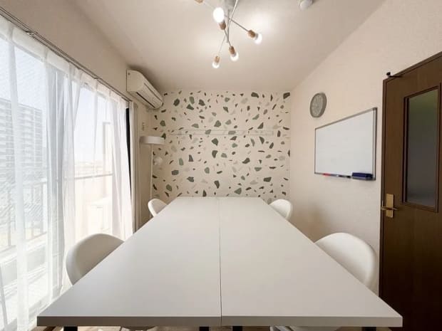 ロの字形式|「GreenAce7」Salon & Meeting Space