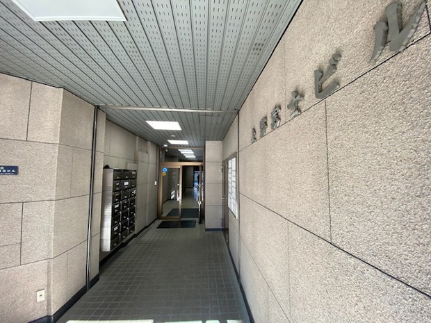 建物入口|テクネス レンタルスペース 上野駅前店