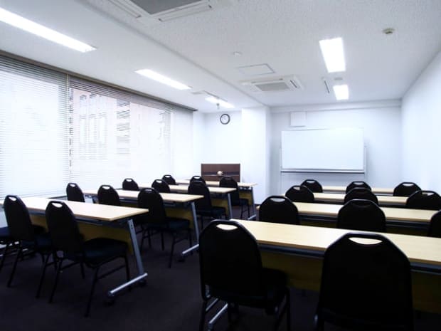 スクール24名|303号室|アットビジネスセンター青山一丁目店