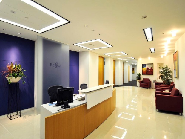 受付_Regus 新宿パークタワービジネスセンター